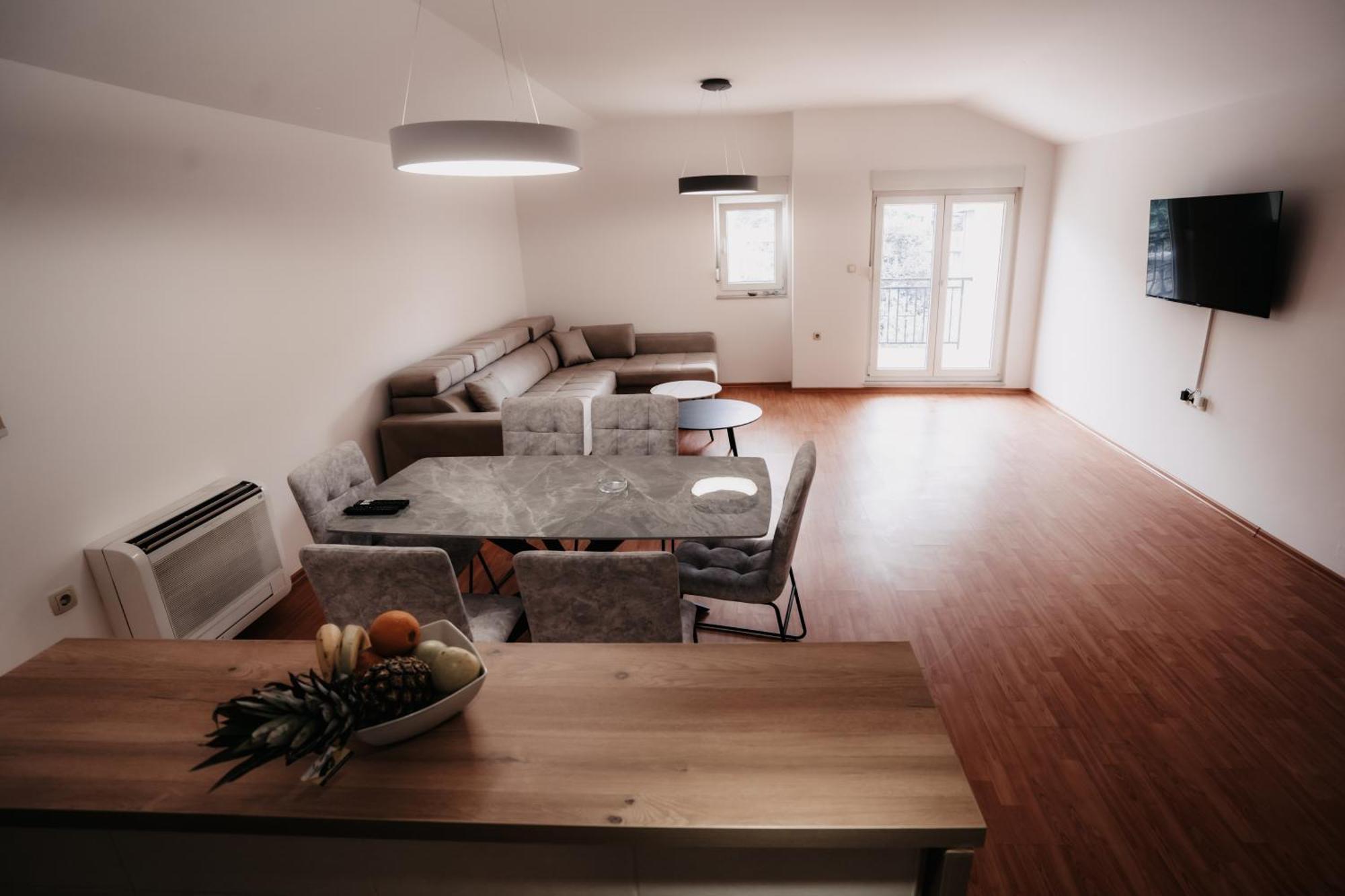 Riverside Apartments Mostar Eksteriør billede